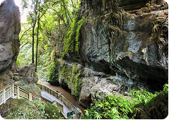 Edakkal Caves